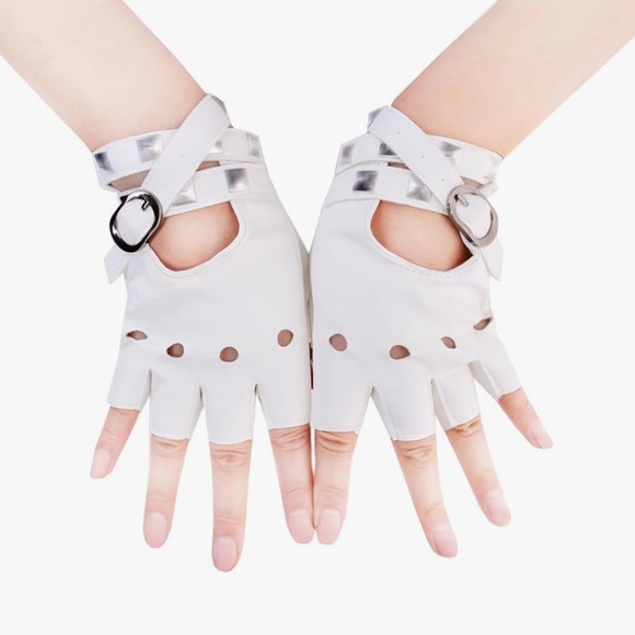 Stylish White Fingerless Gloves - Picture 3 of 4